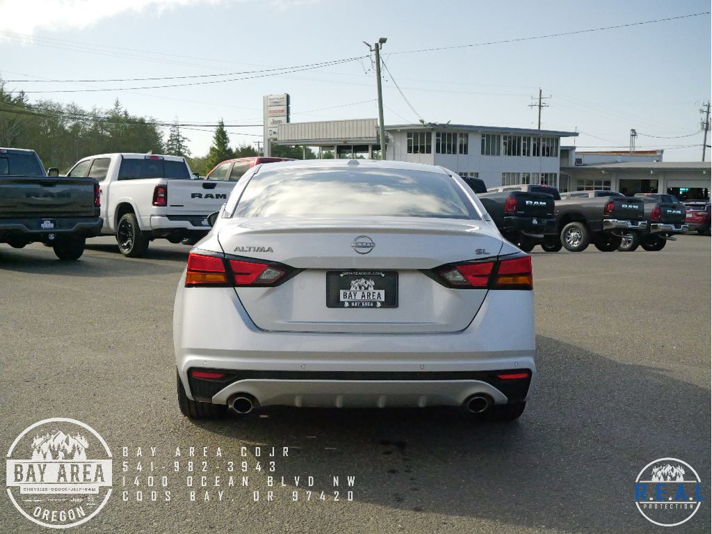 2023 Nissan Altima 2.5 SL photo 3