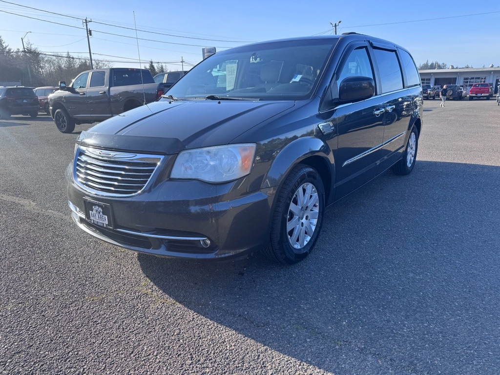 2011 Chrysler Town & Country Touring-L