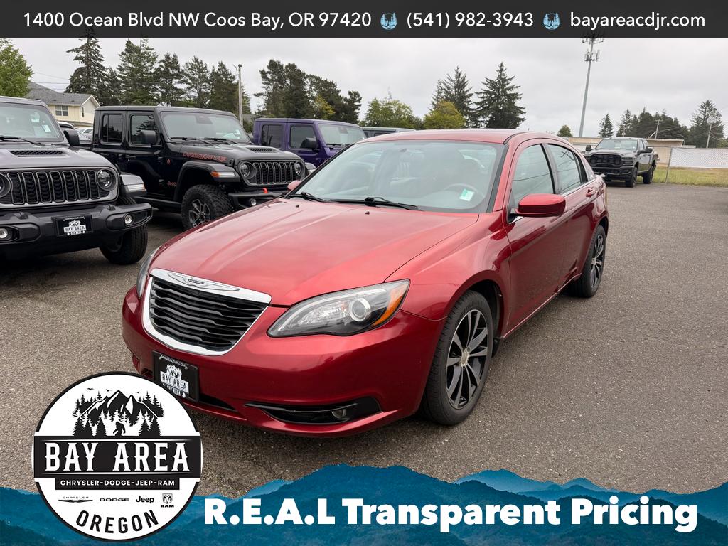 2012 Chrysler 200 Touring's photo