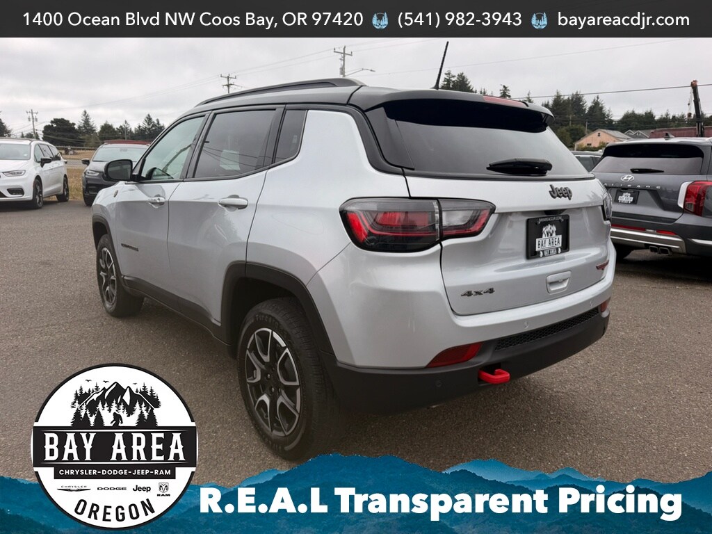 Used 2024 Jeep Compass Trailhawk Wagon