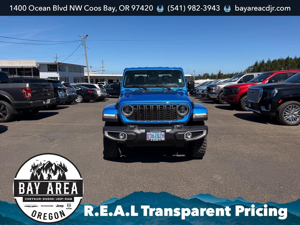 Used 2025 Jeep Gladiator High Tide Crew Cab