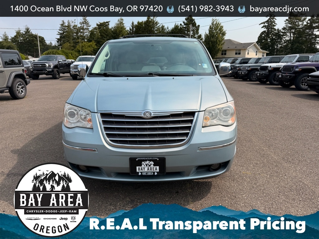Used 2008 Chrysler Town & Country Limited with VIN 2A8HR64X68R718939 for sale in Coos Bay, OR