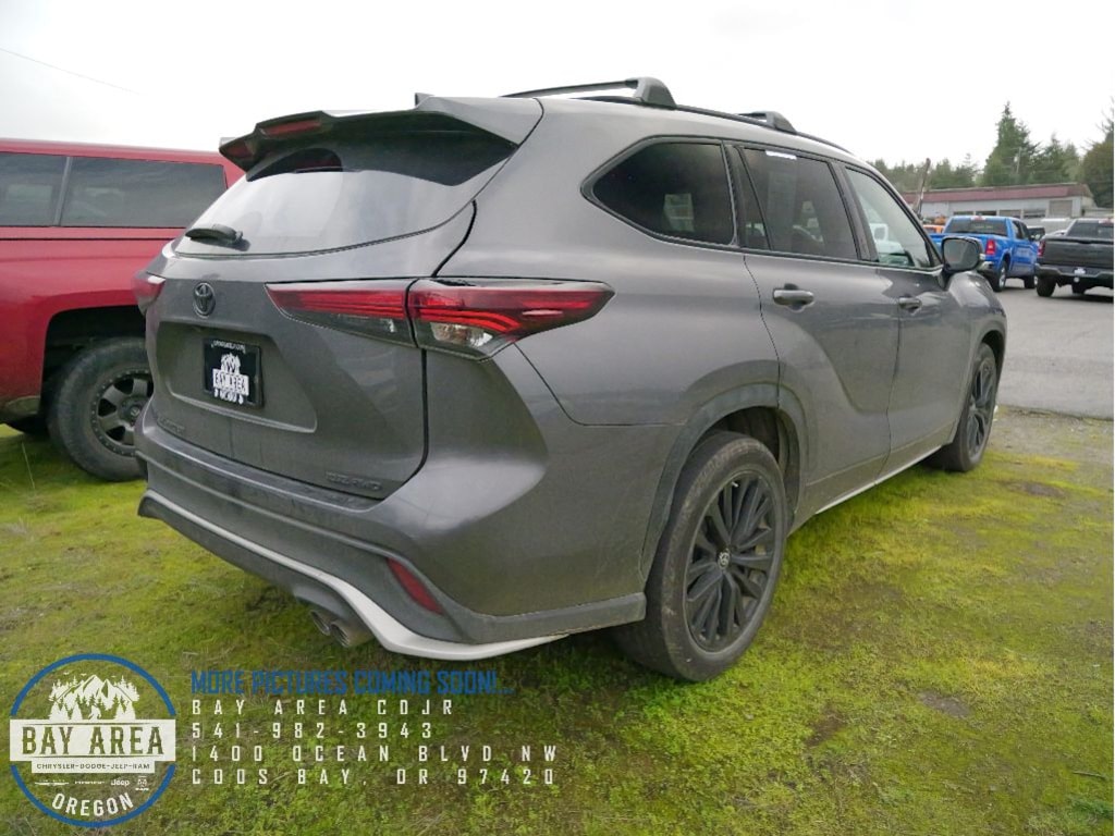 Used 2024 Toyota Highlander XSE Sport Utility