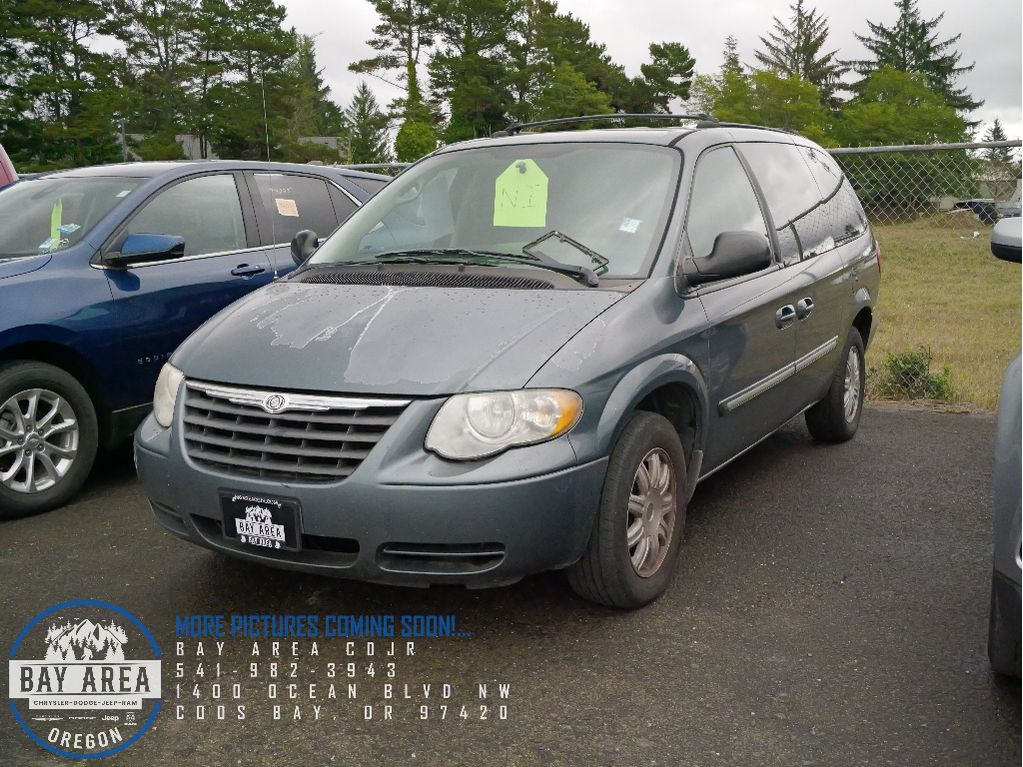 2006 Chrysler Town & Country