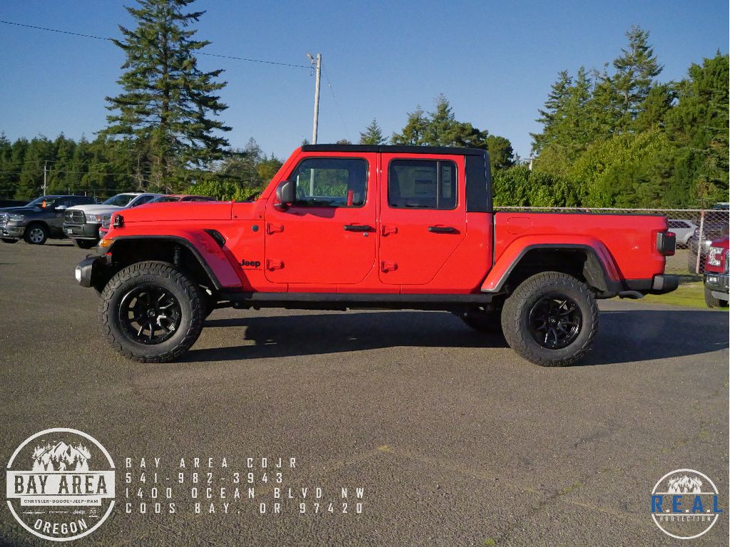 2025 Jeep Gladiator Sport S photo 2