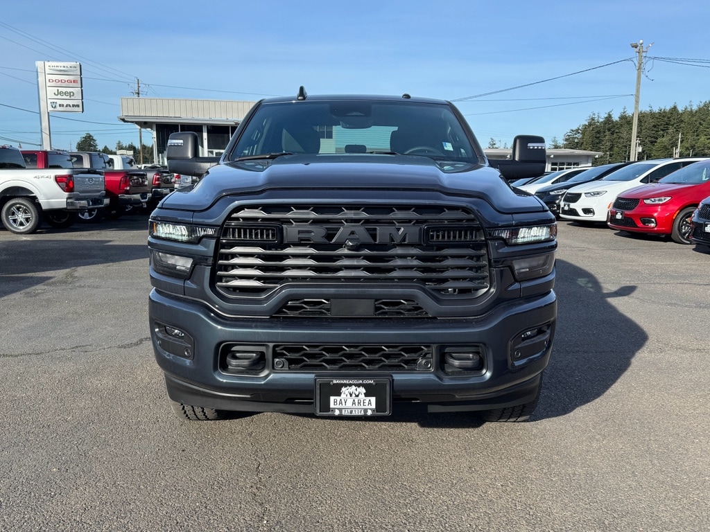 New 2026 Ram 2500 BIG HORN CREW CAB 4X4 6'4 BOX Pickup