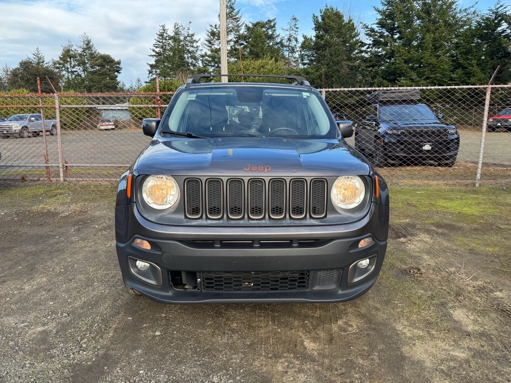 2016 Jeep Renegade Latitude's photo