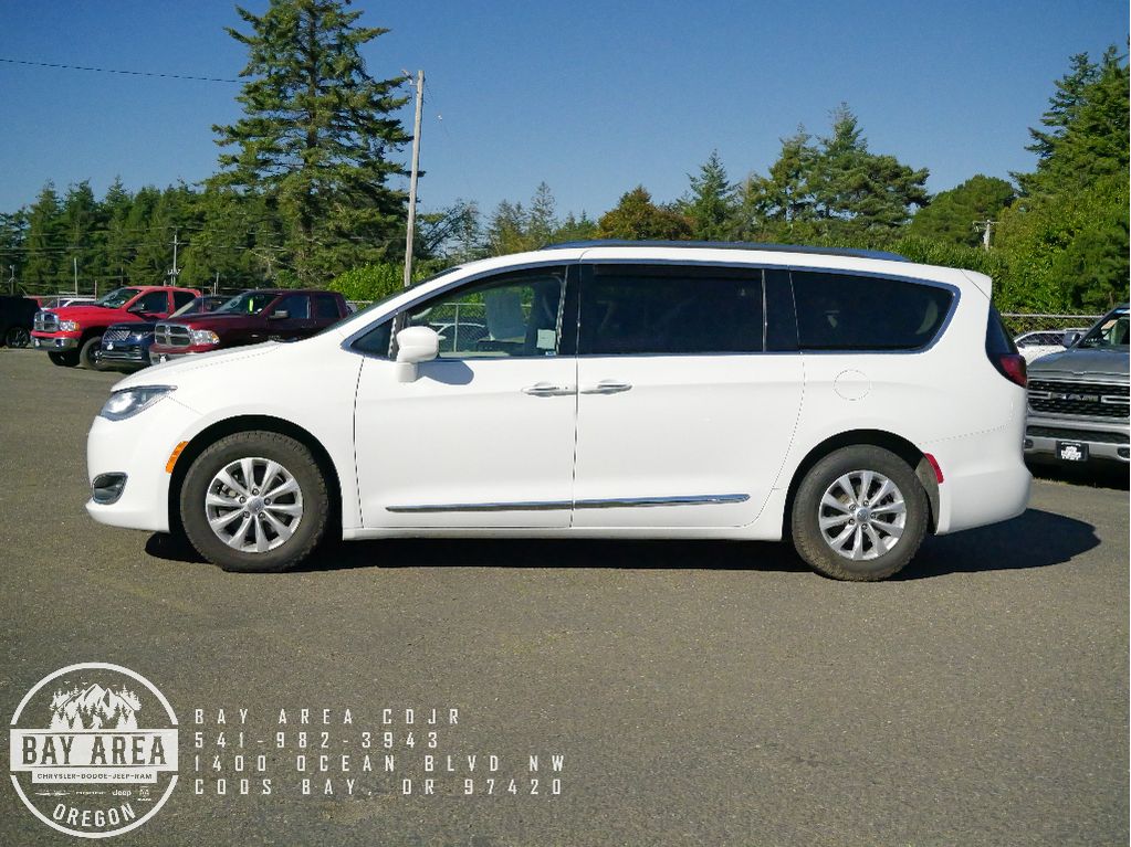 Used 2019 Chrysler Pacifica Touring L with VIN 2C4RC1BG5KR609043 for sale in Coos Bay, OR