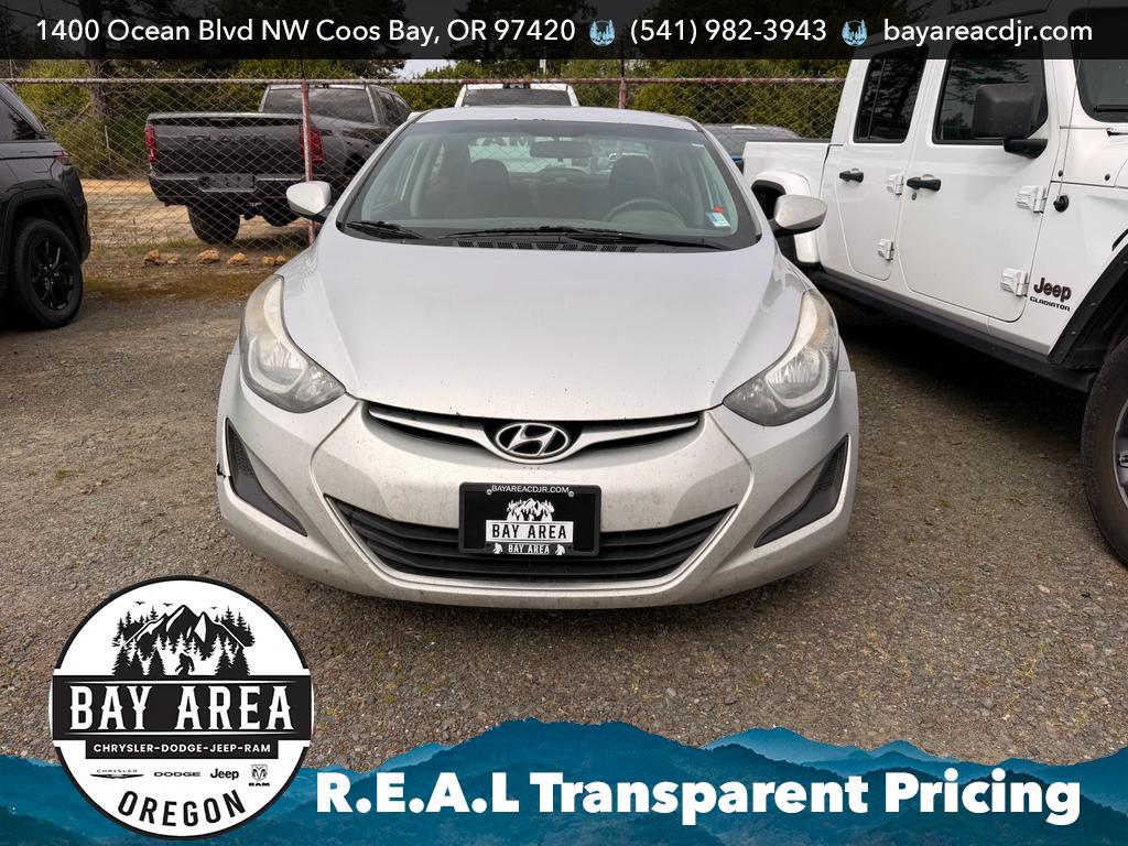 Used 2015 Hyundai Elantra SE with VIN 5NPDH4AE3FH633924 for sale in Coos Bay, OR