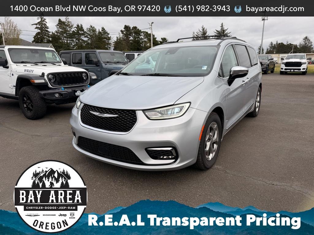 Certified 2023 Chrysler Pacifica Limited Wagon