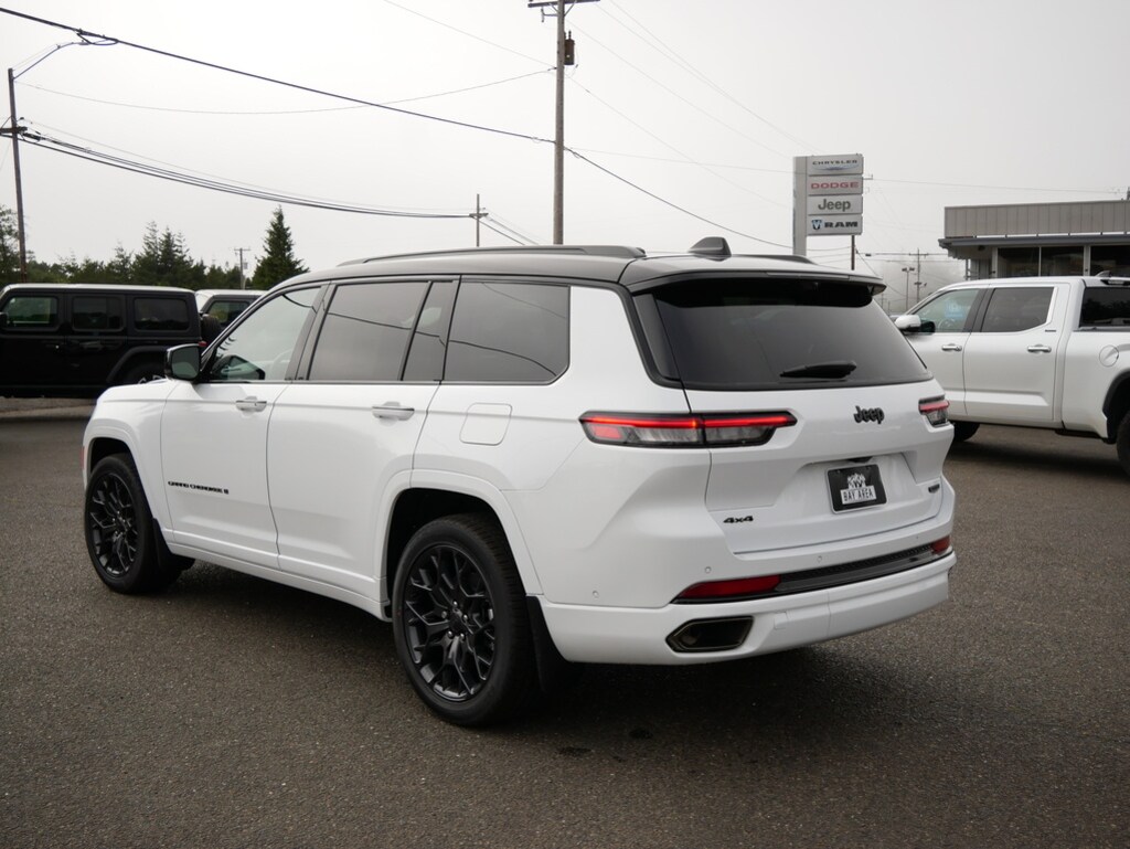 New 2025 Jeep Grand Cherokee L SUMMIT RESERVE 4X4 Sport Utility