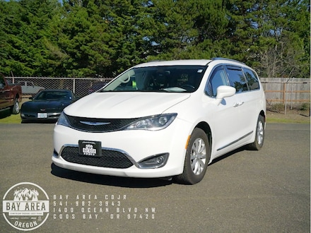 2019 Chrysler Pacifica Touring L Passenger Van
