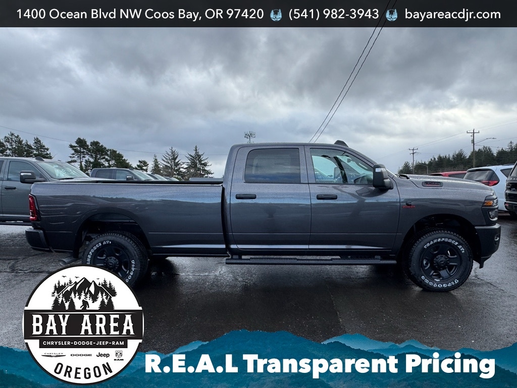 2026 RAM 3500 Tradesman - Photo 4
