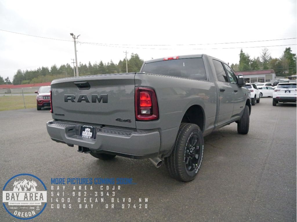 New 2026 Ram 2500 BIG HORN CREW CAB 4X4 6'4 BOX Pickup