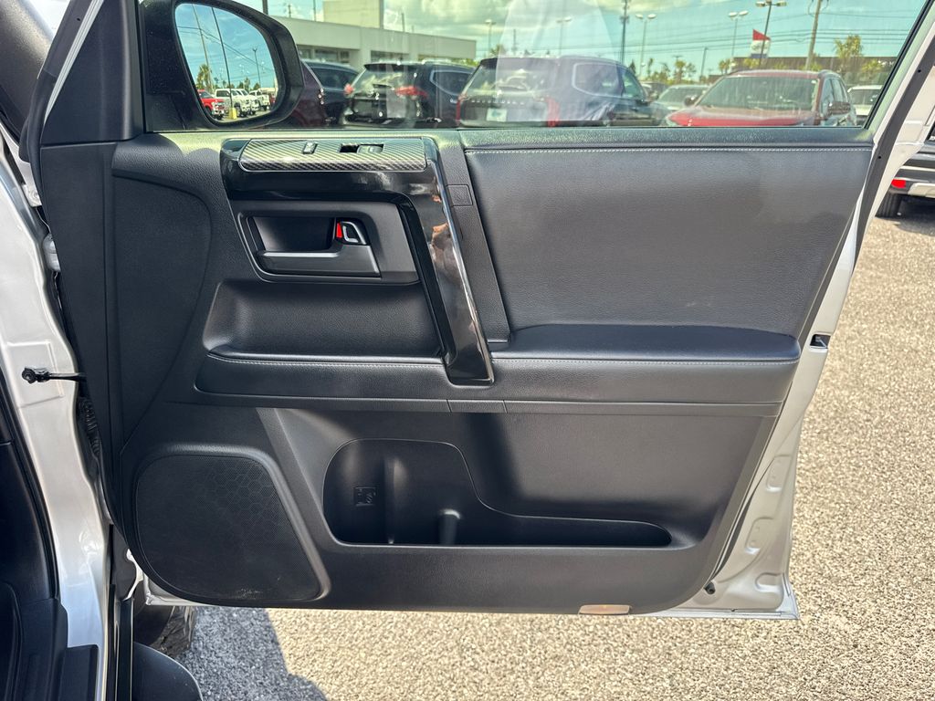 2021 Toyota 4Runner SR5 Premium - Photo 18