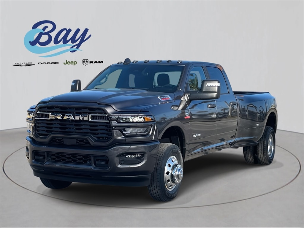 New 2026 Ram 3500 BIG HORN CREW CAB 4X4 8' BOX Pickup