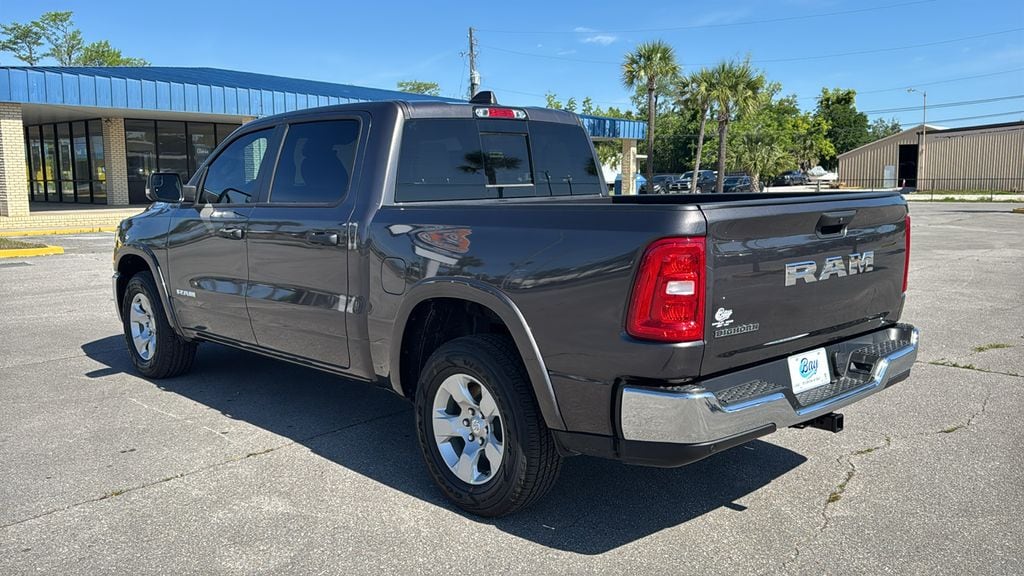 New 2026 Ram 1500 BIG HORN CREW CAB 4X2 5'7 BOX Pickup