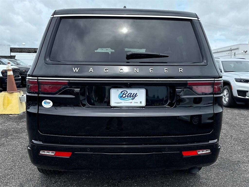 2025 Jeep Wagoneer Limited photo 4