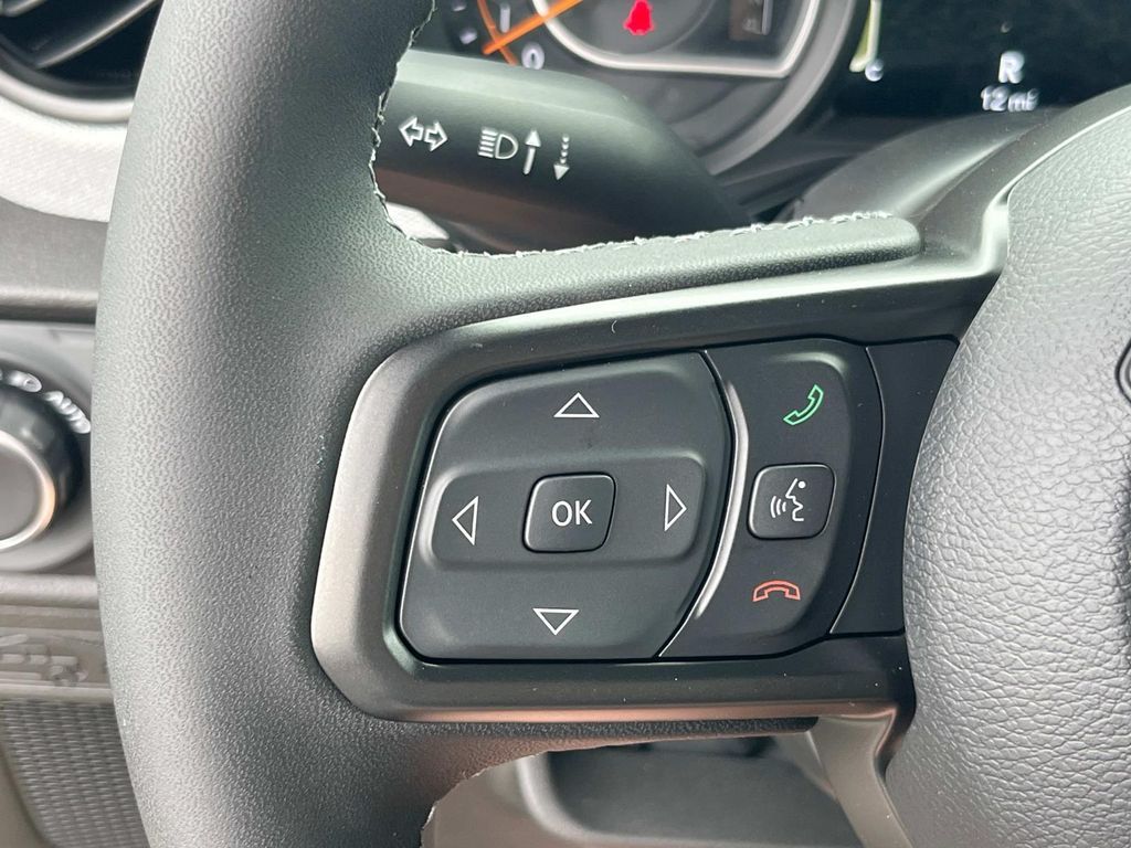 2025 Jeep Wrangler 4-Door Willys - Photo 29