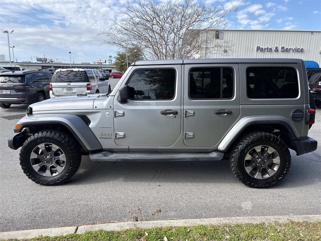 Used 2018 Jeep Wrangler Unlimited Sahara 4x4 SUV