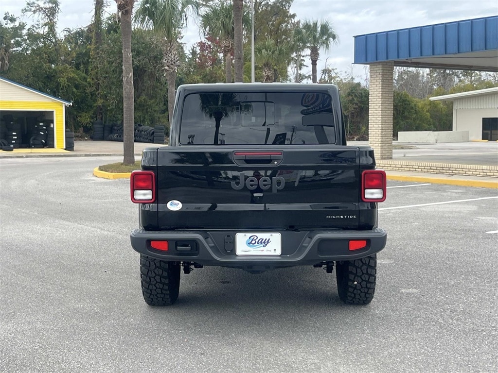 New 2025 Jeep Gladiator HIGH TIDE 4X4 Pickup