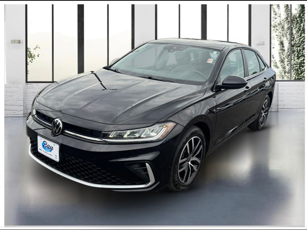 Used 2025 Volkswagen Jetta SE Sedan