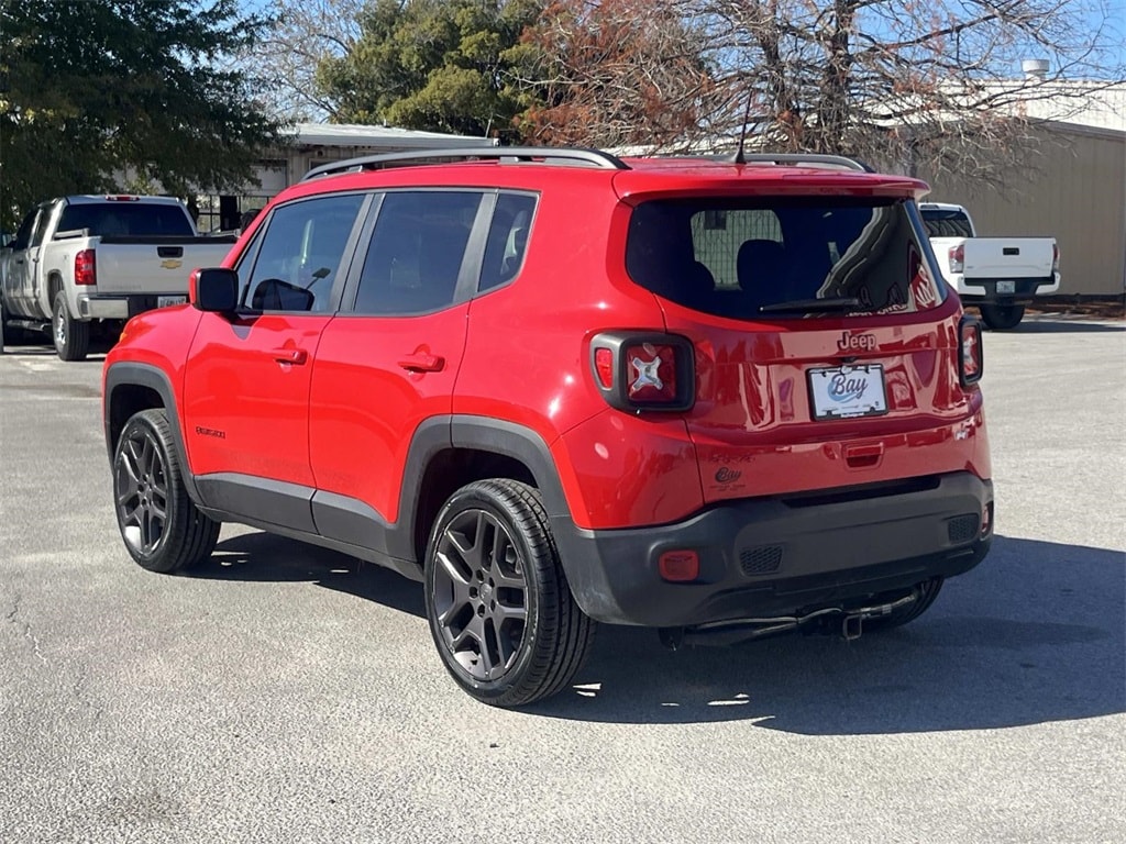 Used 2022 Jeep Renegade Latitude SUV