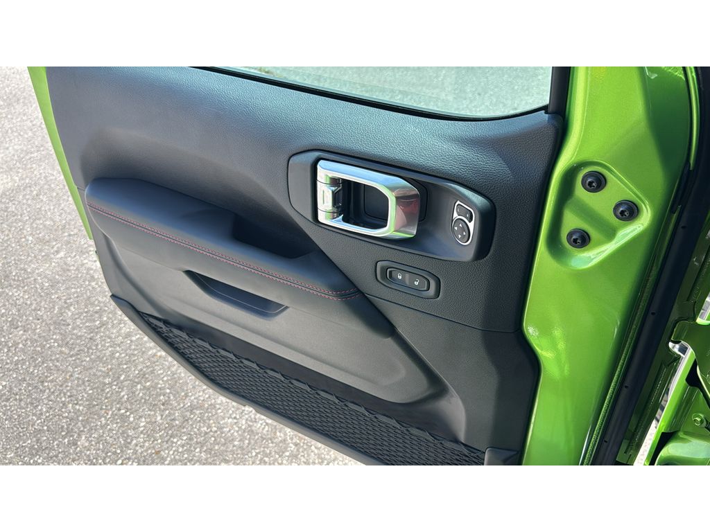 2025 Jeep Wrangler 4-Door Rubicon - Photo 11