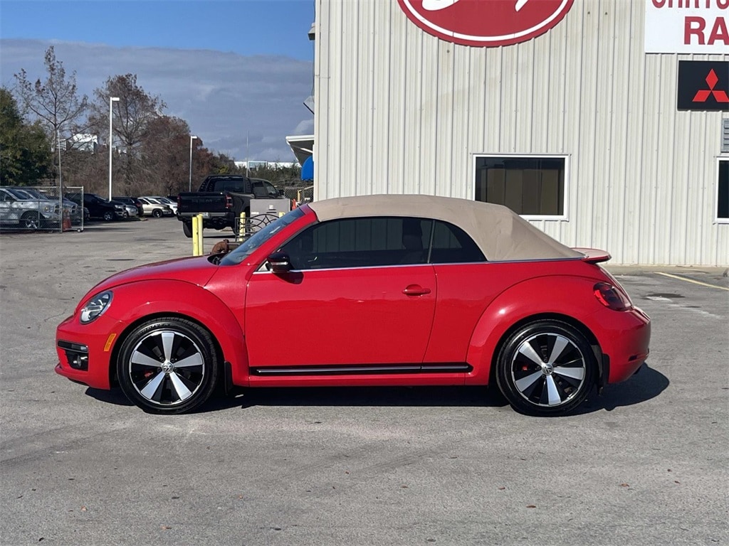Used 2013 Volkswagen Beetle 2.0 with VIN 3VW7T7AT2DM828753 for sale in Panama City, FL