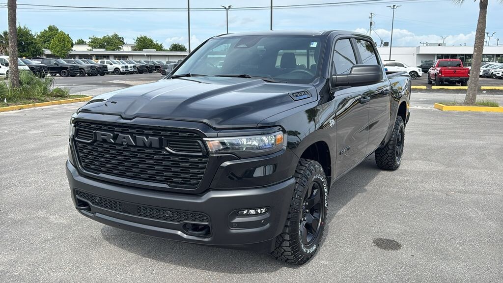 New 2026 Ram 1500 WARLOCK CREW CAB 4X4 5'7 BOX Pickup