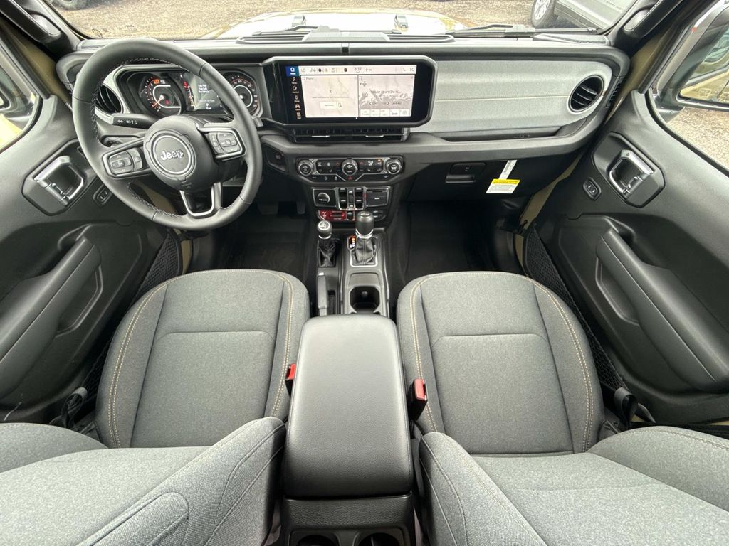 2025 Jeep Wrangler 4-Door Willys - Photo 24