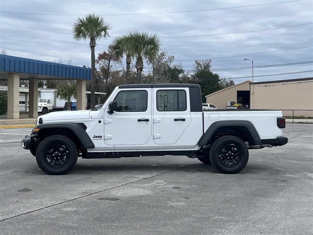 New 2026 Jeep Gladiator SPORT 4X4 Pickup