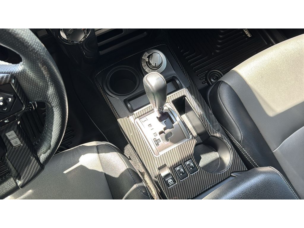 2021 Toyota 4Runner SR5 Premium - Photo 25