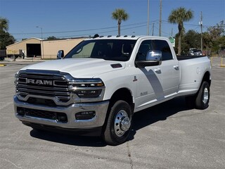 2026 Ram 3500 LARAMIE CREW CAB 4X4 8' BOX Pickup