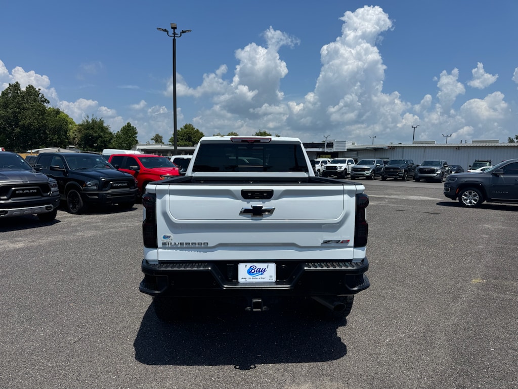 Used 2025 Chevrolet Silverado ZR2 Crew Cab