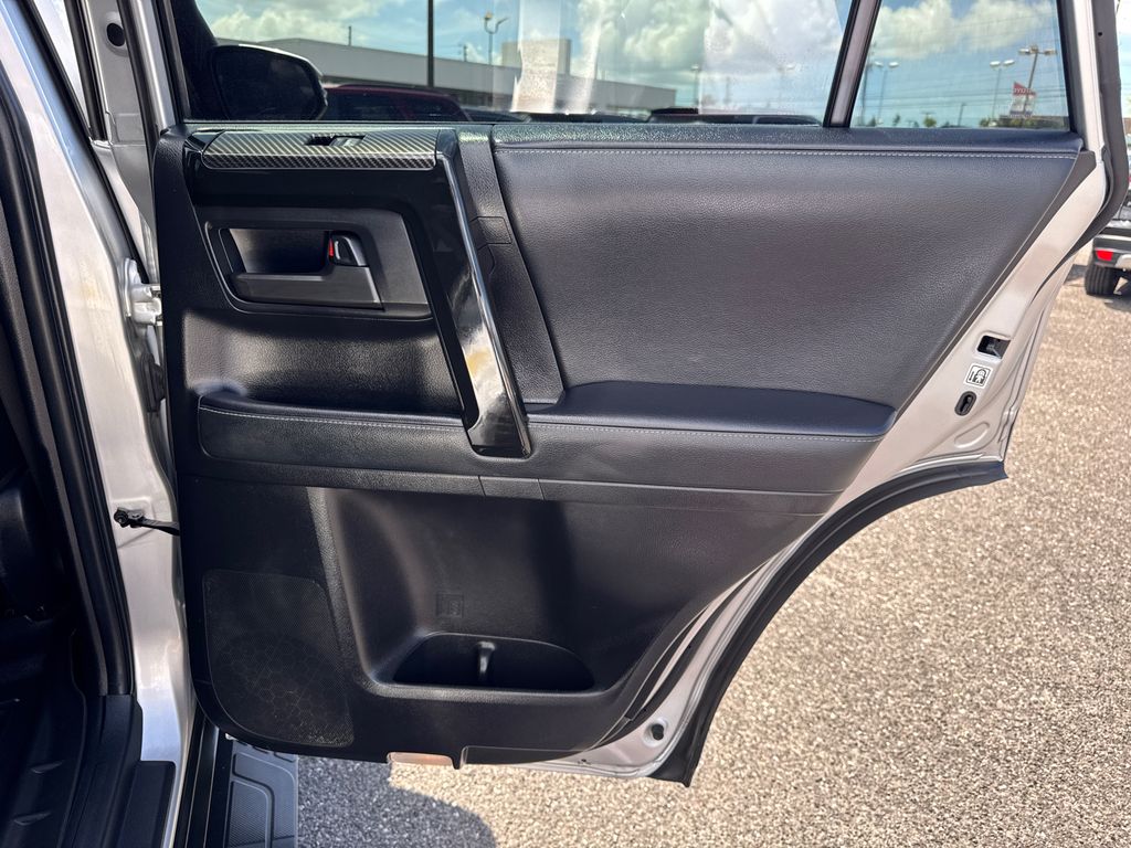 2021 Toyota 4Runner SR5 Premium - Photo 16