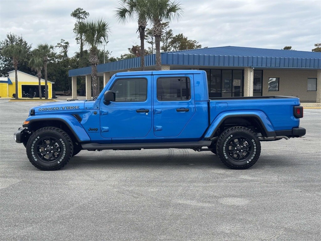 2025 Jeep Gladiator Sport photo 2