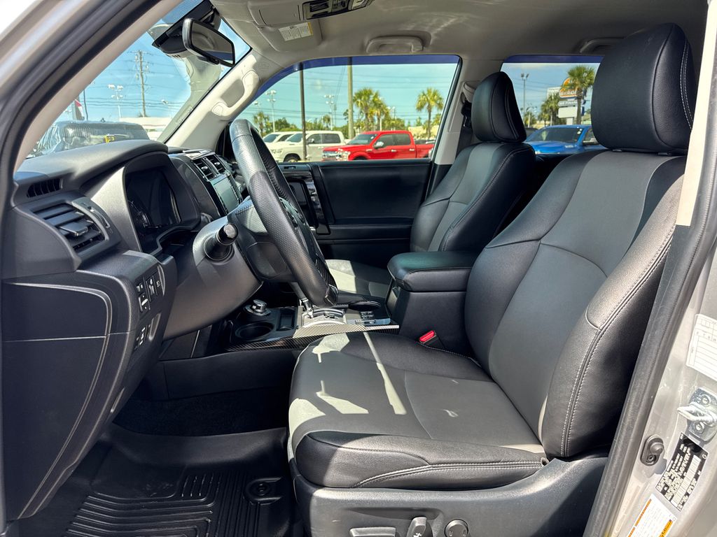 2021 Toyota 4Runner SR5 Premium - Photo 12