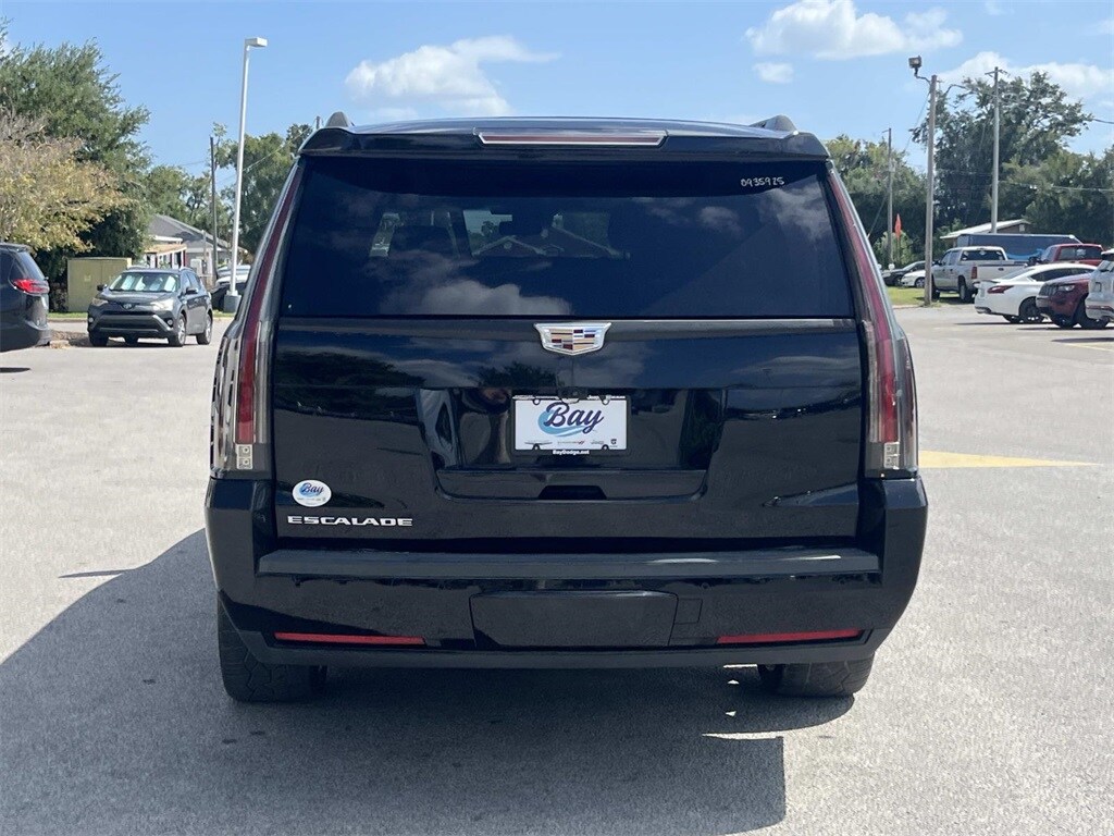 2020 Cadillac Escalade ESV Platinum photo 3