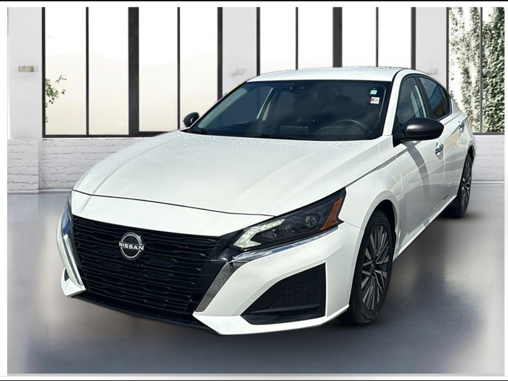 Used 2025 Nissan Altima SV Sedan