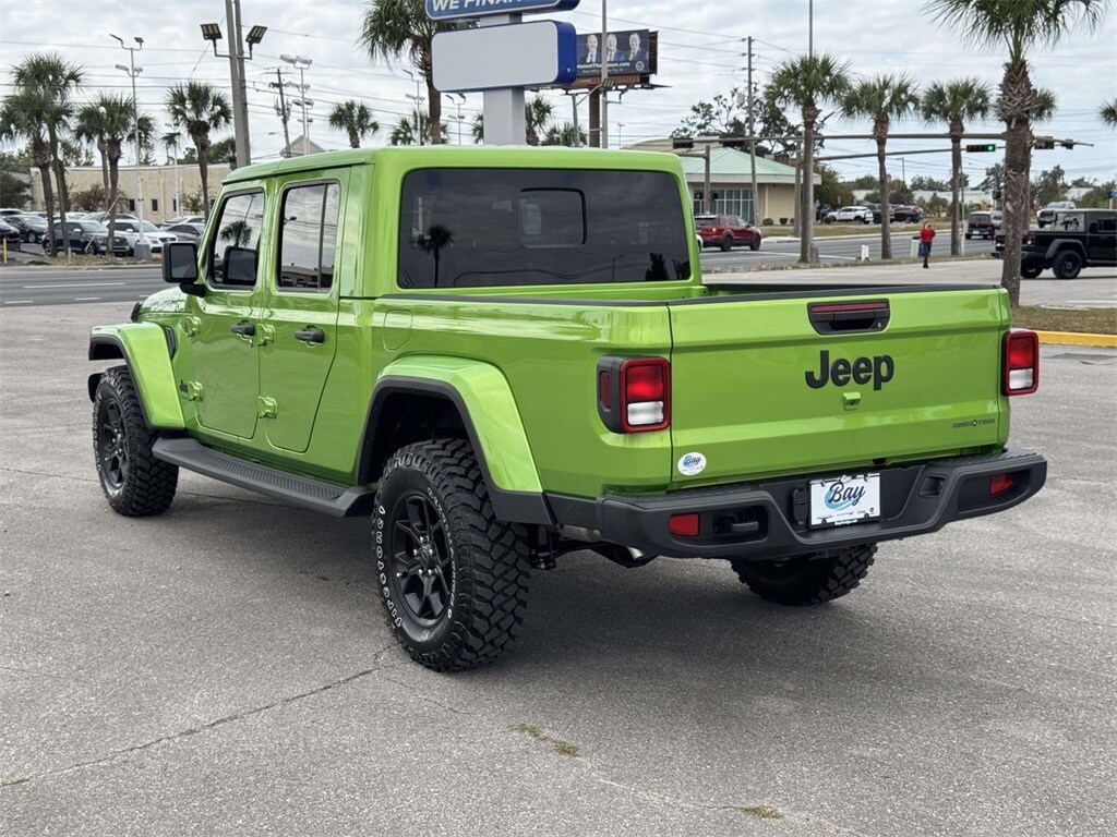 2025 Jeep Gladiator Sport photo 3