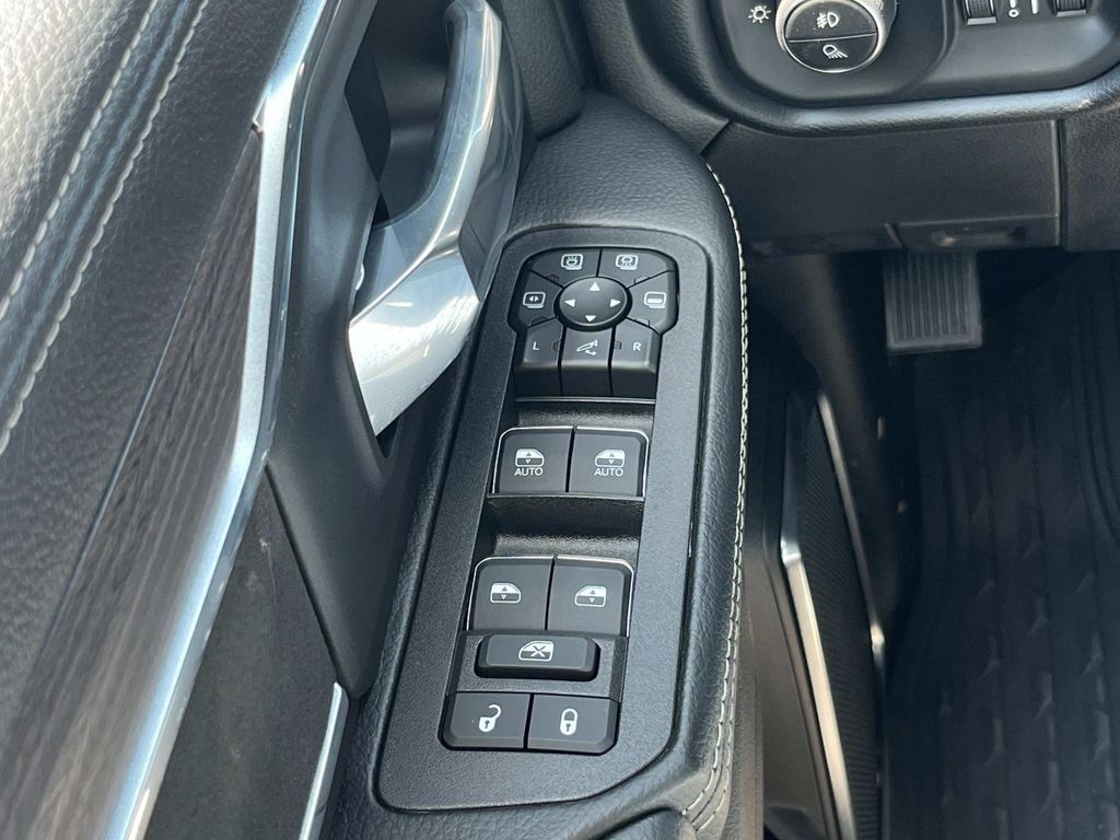 2026 RAM 2500 Laramie - Photo 26