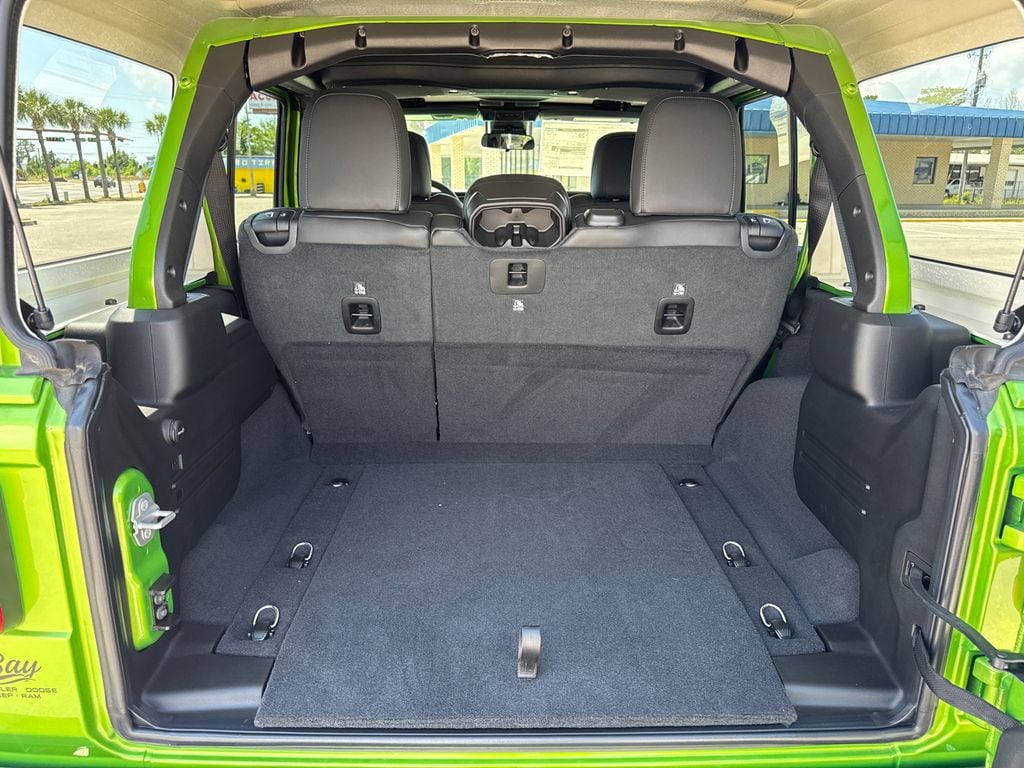 2025 Jeep Wrangler 4-Door Rubicon - Photo 14