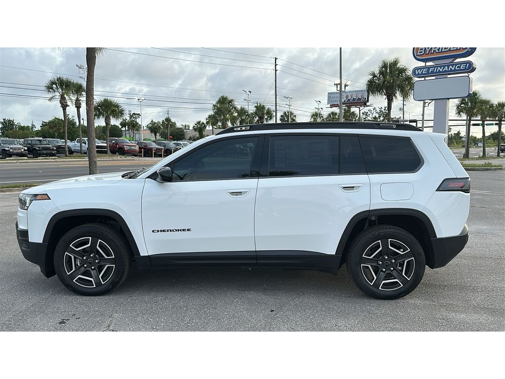 New 2026 Jeep Cherokee Laredo Sport Utility