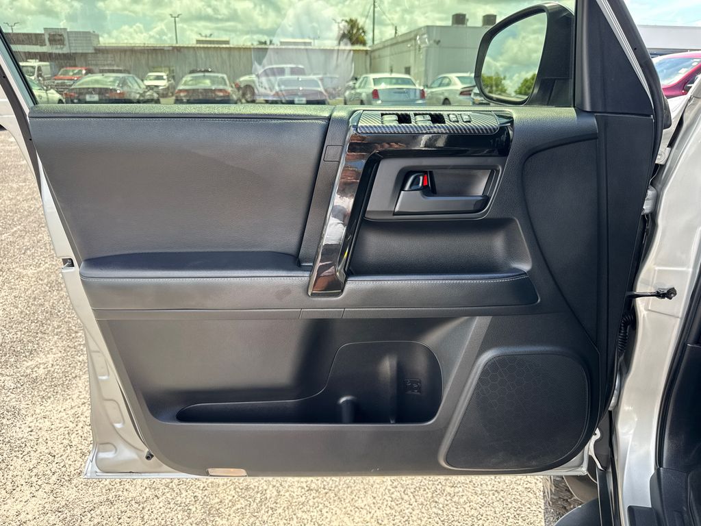 2021 Toyota 4Runner SR5 Premium - Photo 11