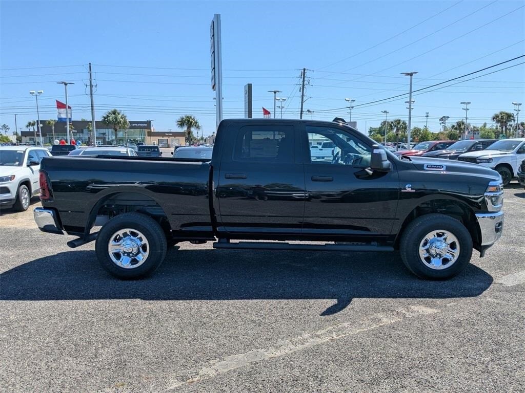 2025 Ram 2500 Tradesman photo 4