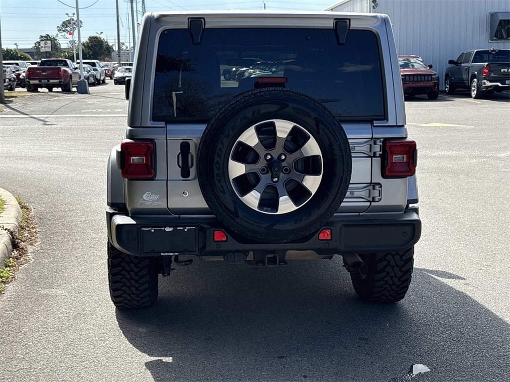 Used 2018 Jeep Wrangler Unlimited Sahara 4x4 SUV