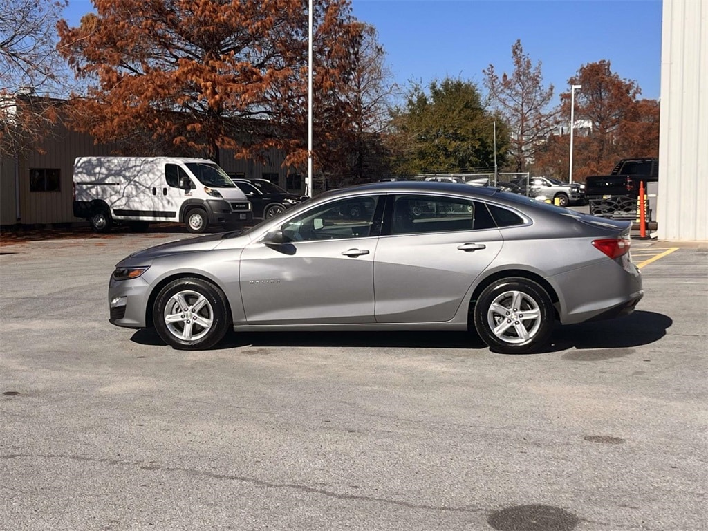 Used 2024 Chevrolet Malibu 1LT Sedan