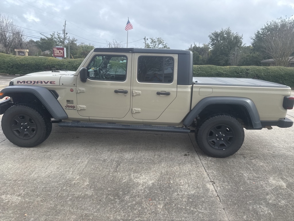 Used 2020 Jeep Gladiator Mojave Truck Crew Cab