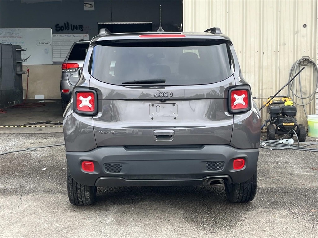 Used 2021 Jeep Renegade Latitude SUV